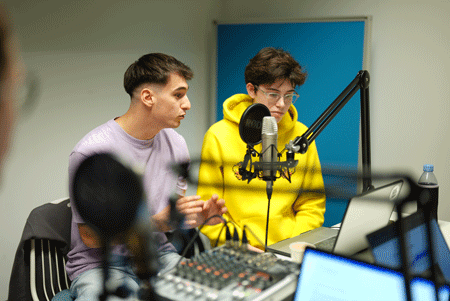 Concours National de Podcast : défi relevé pour les étudiants bordelais au campus Digital Campus de Bordeaux