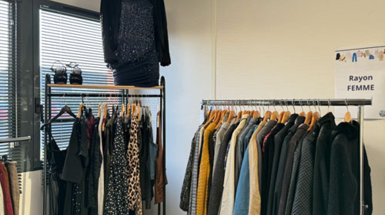 Un dressing solidaire sur le campus de Nantes ! — digital