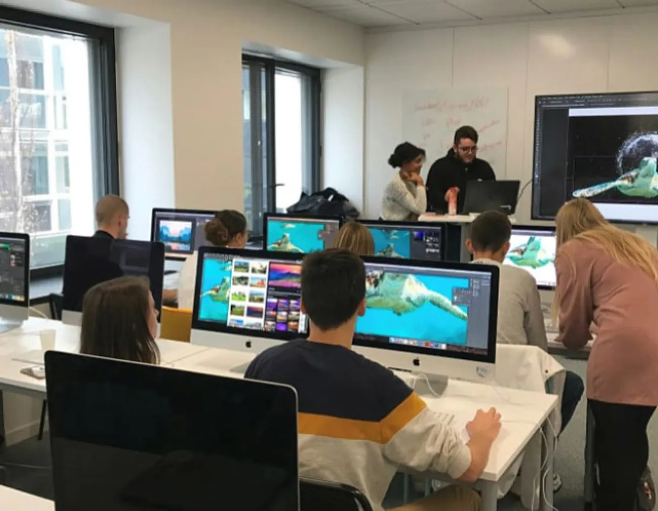 Les ateliers découverte, une première piste pour de futurs Digital change makers. dans les campus Digital Campus