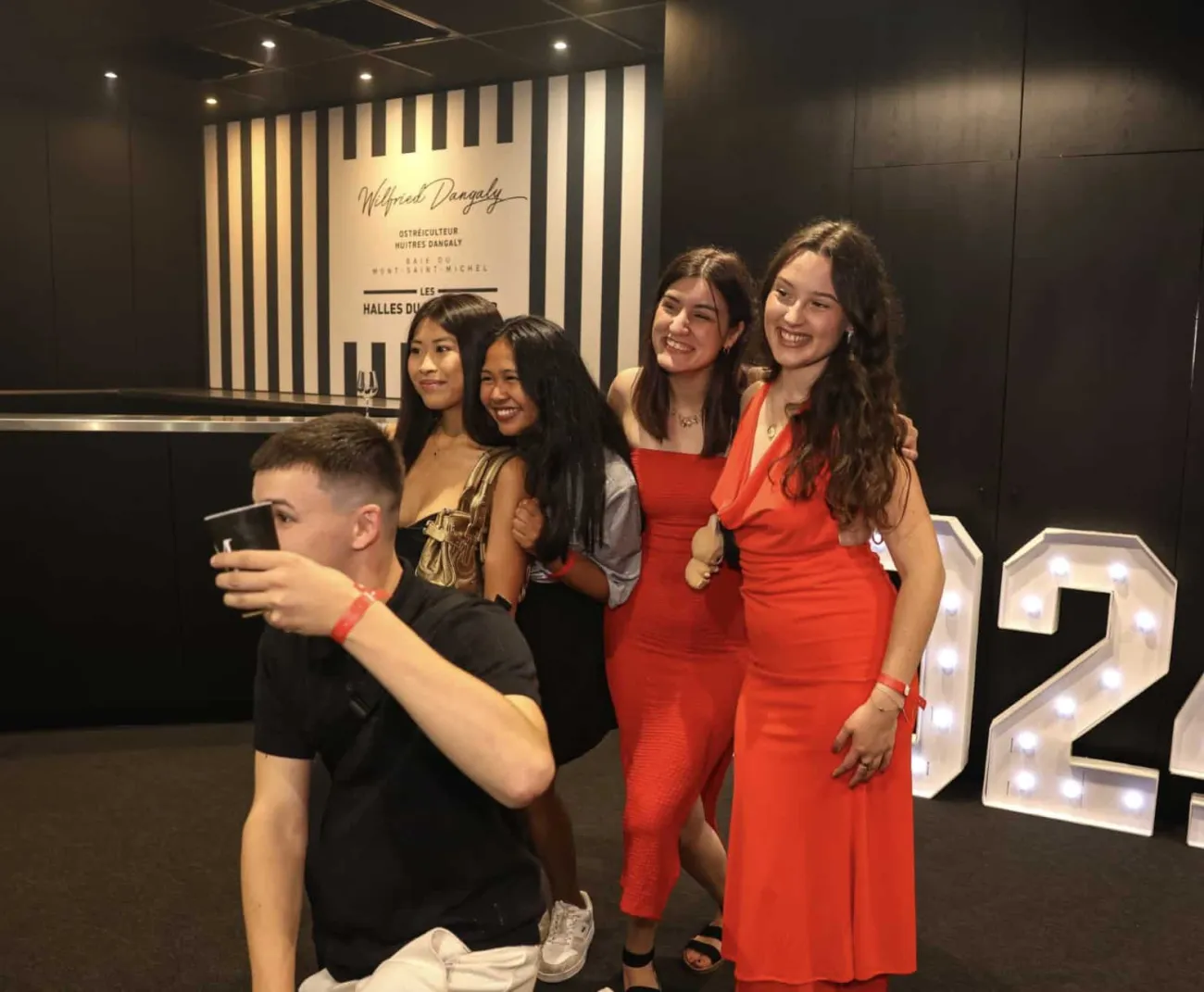 Retour sur le Gala masqué : créativité, élégance et souvenirs partagés au campus Digital Campus de Rennes