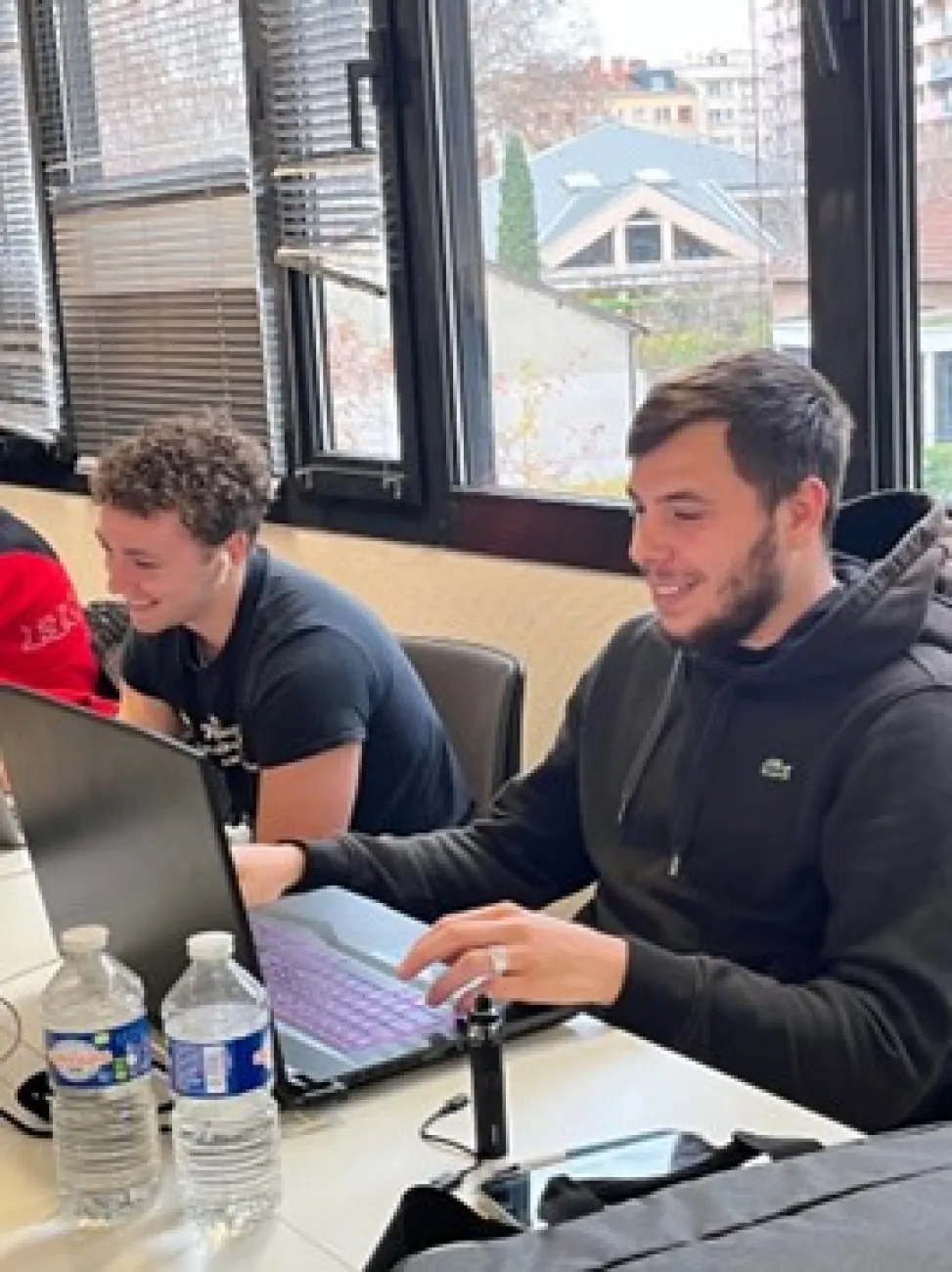 Un Hackathon avec la ville de Lyon — étudiants