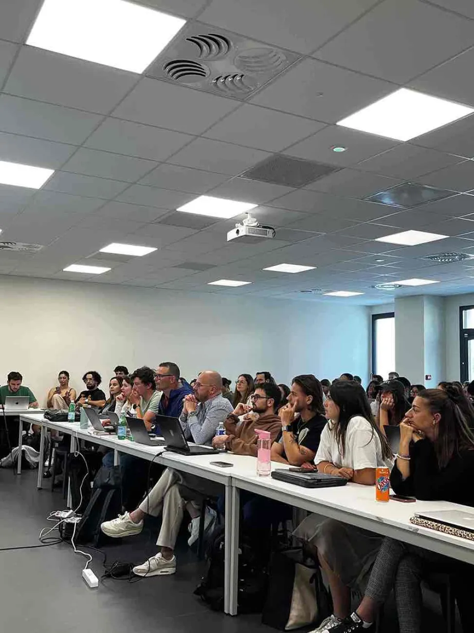 Nos Mastères 2 innovent et se prêtent au jeu du small business au campus Digital Campus de Montpellier