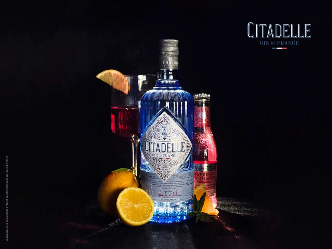 Découvrez l’Art du Packshot avec les Bachelor Social Media Influence ! — digital, campus au campus Digital Campus de Paris