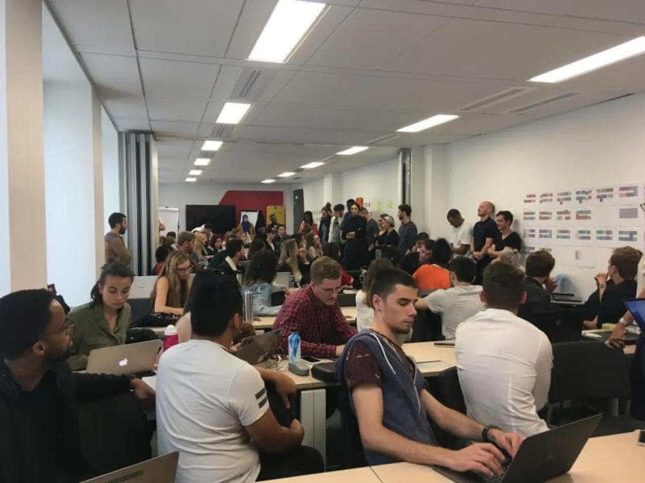 Partenariat Digibuddies avec Entrepreneurs dans la ville au campus Digital Campus de Lyon