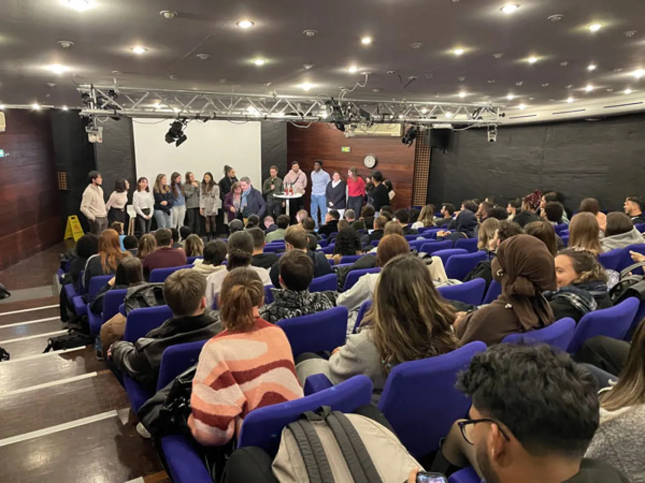 1 semaine de Workshop pour les 2e année de Mastères à Paris