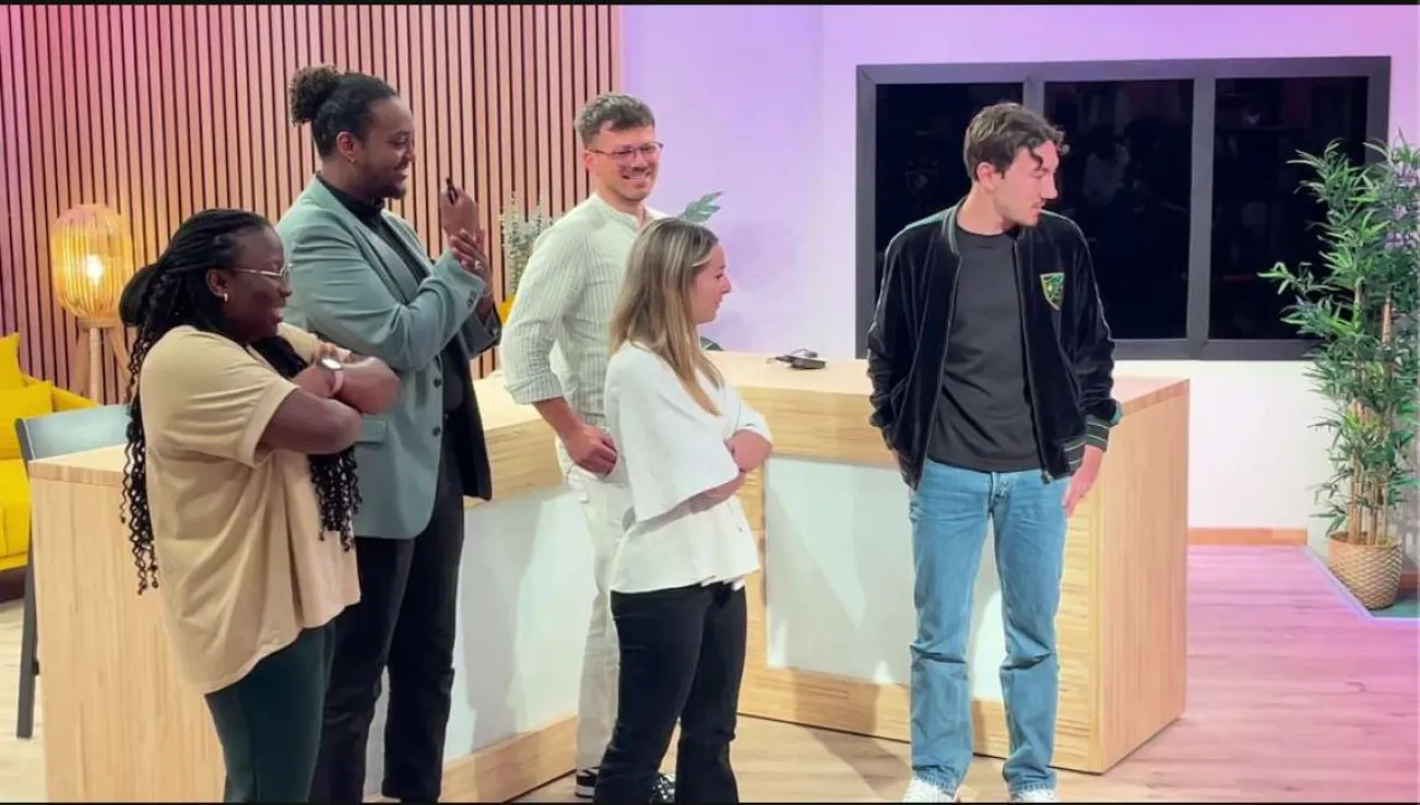 Les Mastère 1ère année sur le plateau de TV Rennes