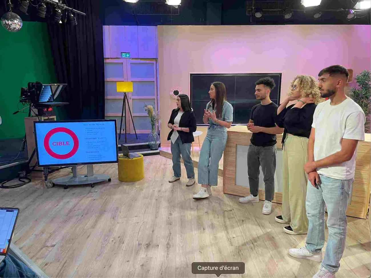 Les Mastère 1ère année sur le plateau de TV Rennes