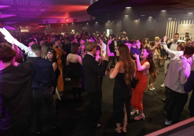 Retour sur le Gala masqué : créativité, élégance et souvenirs partagés au campus Digital Campus de Rennes